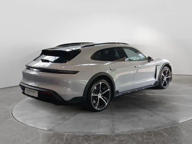 Porsche Taycan 4 Cross Turismo