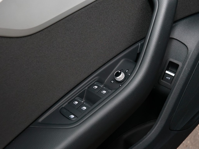 Audi A4 35 TFSI Avant S-Line S-Tronic