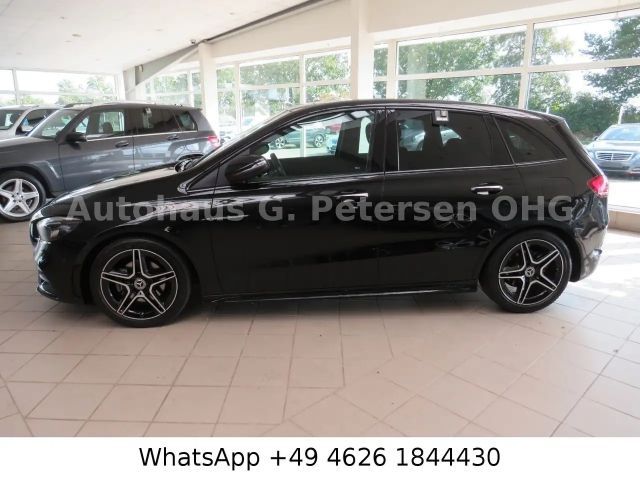 Mercedes-Benz B 200 AMG Line Sedan