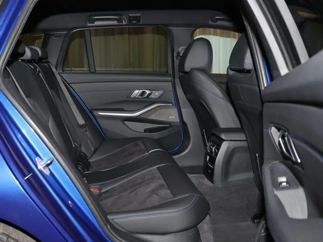 BMW 330 330e M-Sport Touring xDrive