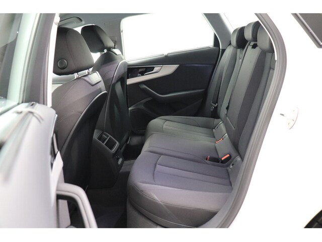 Audi A4 40 TFSI Avant S-Tronic