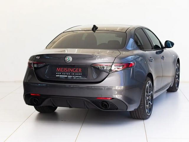 Alfa Romeo Giulia AT8 Q4 Veloce