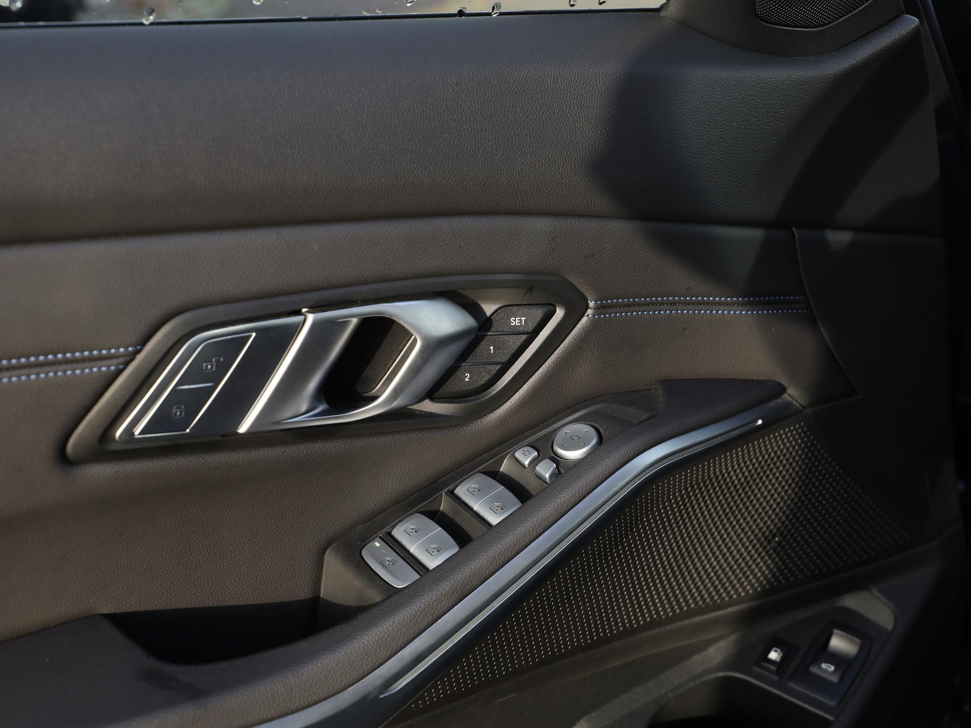 BMW 330 330e Touring