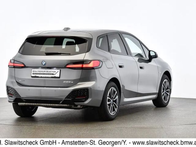 BMW 225 Sedan xDrive