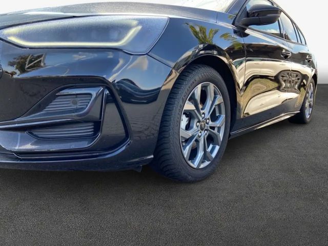 Ford Focus ST Line Wagon