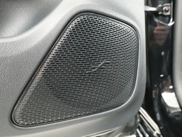 Mercedes-Benz CLA 200 AMG Line Coupé