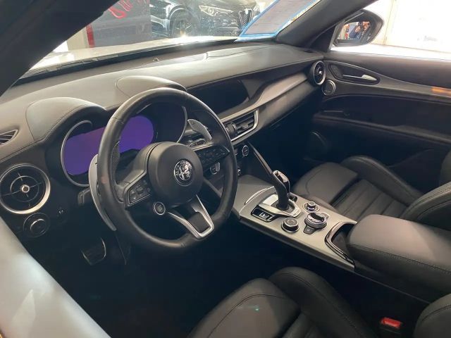 Alfa Romeo Stelvio Q4 Veloce