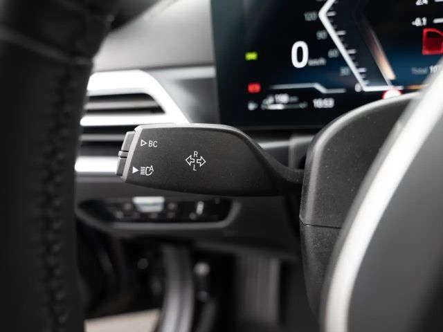 BMW 330 330e M-Sport Touring xDrive