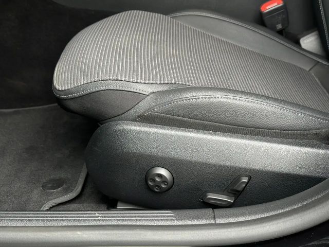 Mercedes-Benz C 220 AVANTGARDE C 220 d Estate