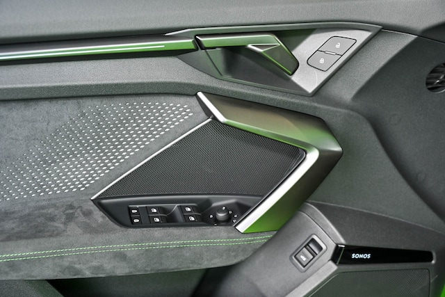 Audi RS3 Quattro S-Tronic Sedan