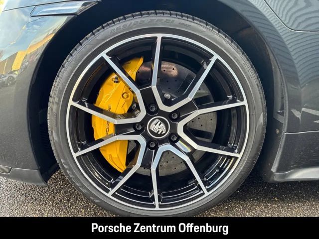 Porsche Taycan Turbo