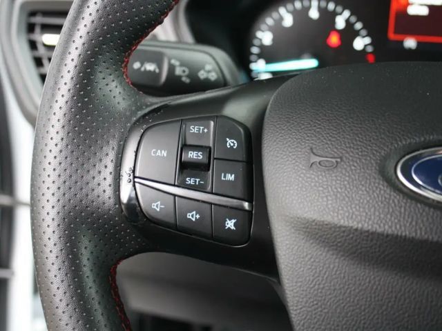 Ford Focus ST Line Wagon