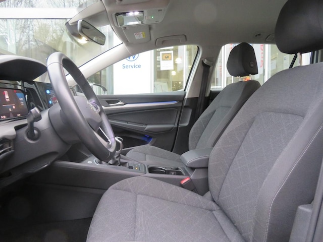 Volkswagen Golf Life Variant