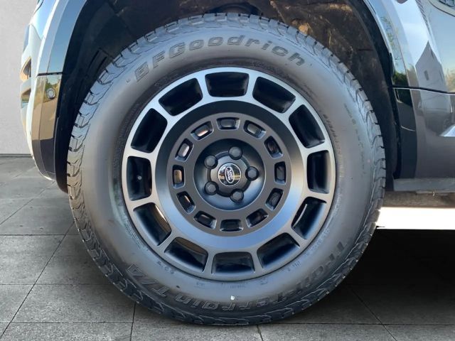 Land Rover Defender 110 AWD