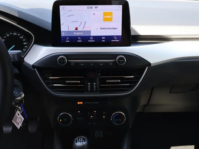 Ford Focus Cool & Connect