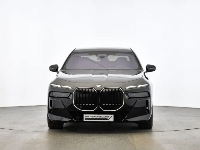 BMW 740 740d M-Sport Sedan xDrive