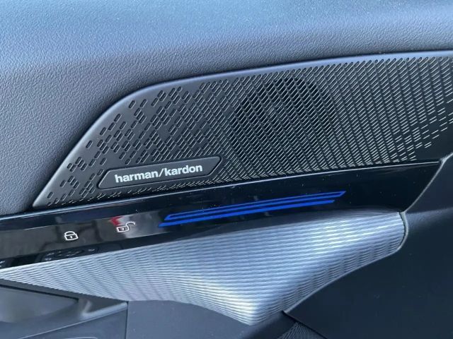 BMW 520 520i M-Sport Sedan