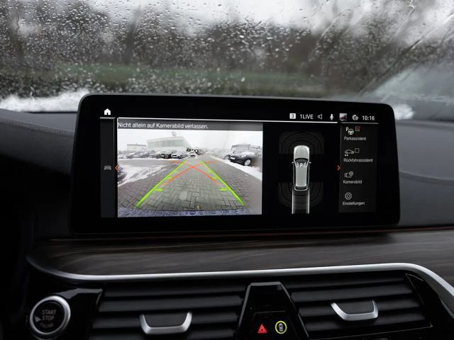 BMW 530 530d Luxury Line Touring xDrive