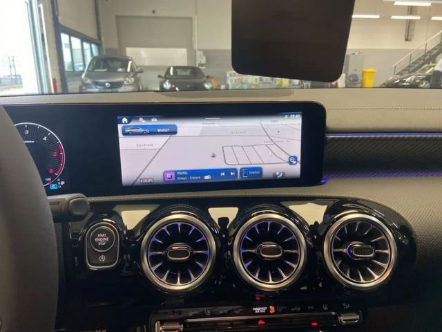 Mercedes-Benz CLA 200 CLA