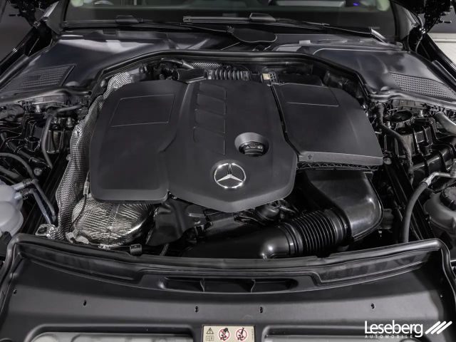 Mercedes-Benz C 220 AMG Line C 220 d Sedan