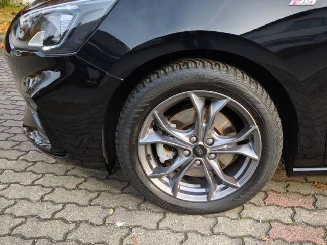 Ford Focus EcoBoost ST Line Wagon