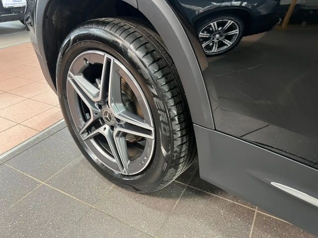 Mercedes-Benz GLB 200 AMG Line GLB 200 d