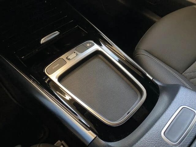 Mercedes-Benz B 180 Progressive