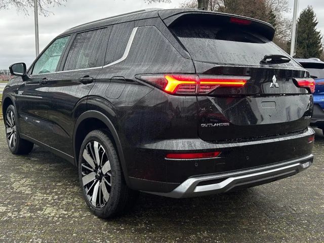 Mitsubishi Outlander 4WD PHEV