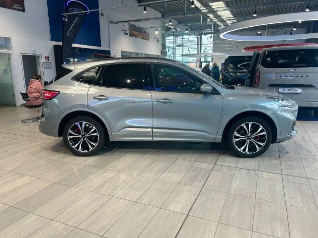 Ford Kuga Plug in Hybrid ST Line X