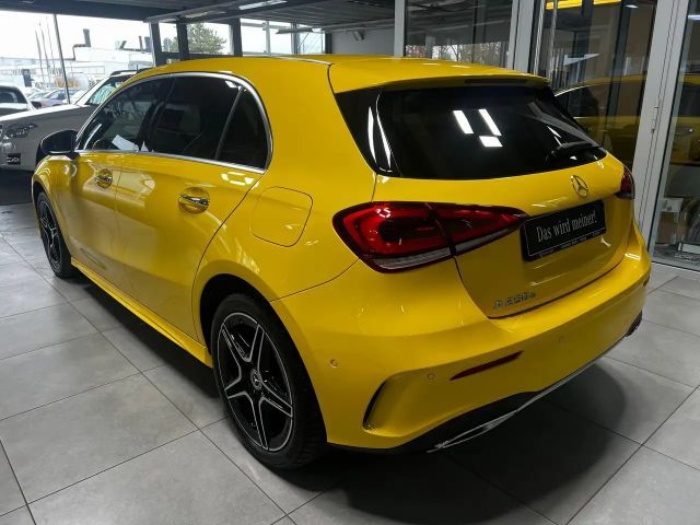 Mercedes-Benz A 250 A 250 e AMG Line