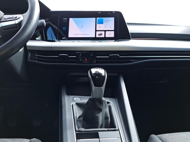 Volkswagen Golf 1.0 TSI Life Variant