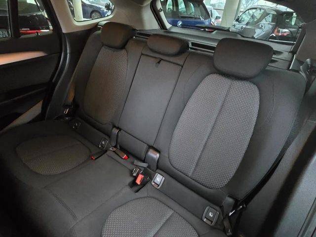 BMW X1 25e Hybrid Allrad Aut. Navigation/Parkassistent