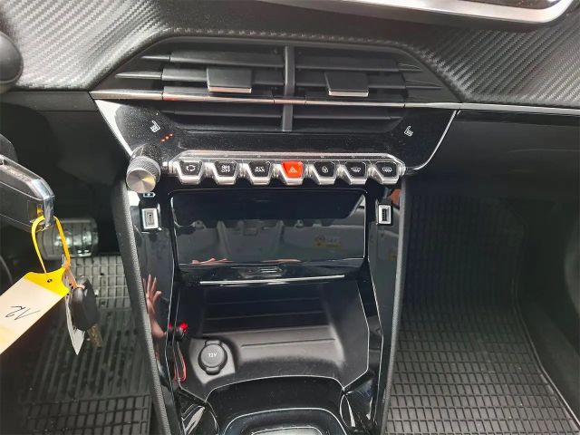 Peugeot 2008 Allure Pack EAT8 PureTech