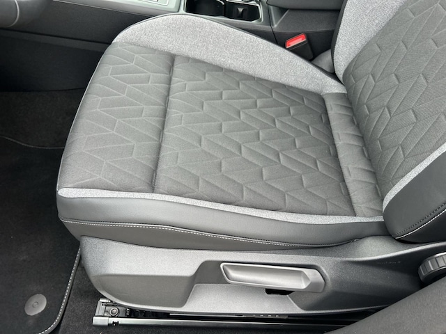 Volkswagen Golf 1.5 eTSI