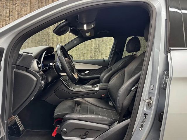 Mercedes-Benz GLC 300 4MATIC AMG Line