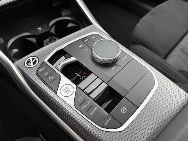 BMW 330 330d M-Sport Touring xDrive