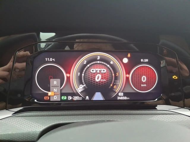 Volkswagen Golf 2.0 TDI DSG GTD