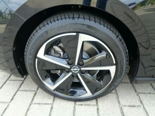 Opel Astra Elegance Hybrid Innovation