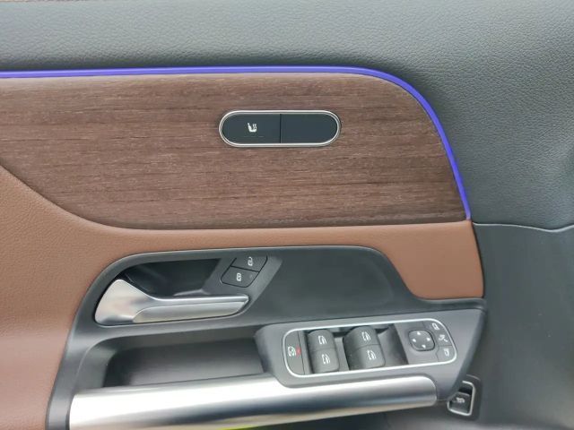 Mercedes-Benz GLA 250 4MATIC Progressive