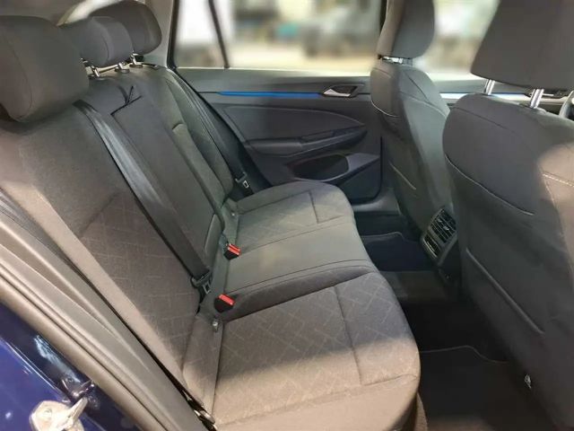 Volkswagen Golf 1.5 eTSI DSG Life