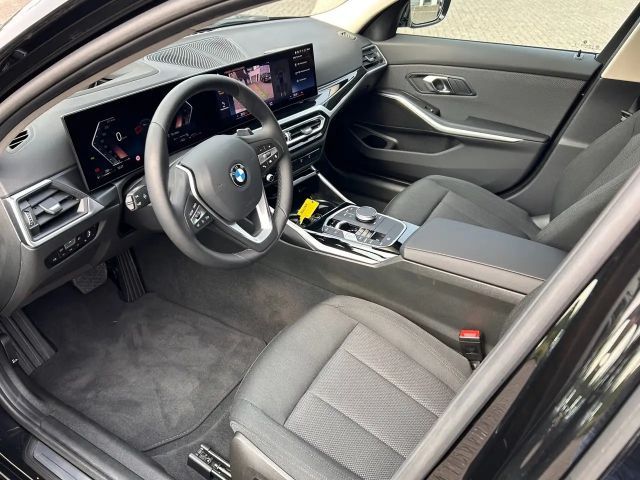 BMW 320 320d Sedan xDrive