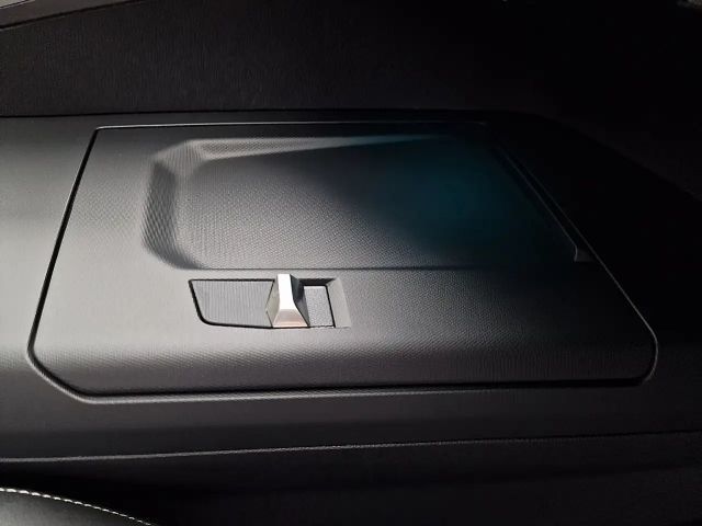 Peugeot E-5008 GT-Line