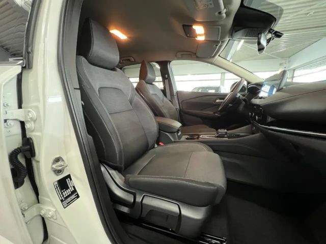 Nissan Qashqai 1.3 Connecta LED+KEYLESS+360°+ACC+VC.