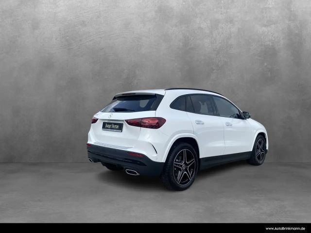 Mercedes-Benz GLA 180 AMG Line