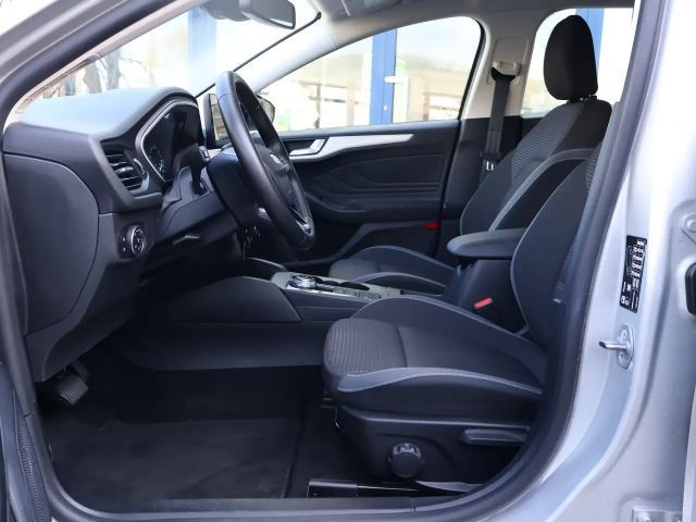 Ford Focus Cool & Connect