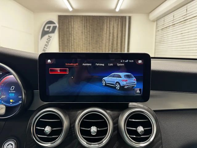 Mercedes-Benz GLC 300 4MATIC AMG Line