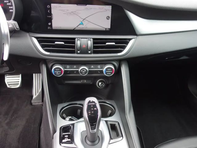 Alfa Romeo Giulia Q4 Veloce