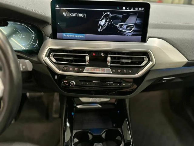 BMW X3 i/ M-Paket / Black Pack / PANO / AHK