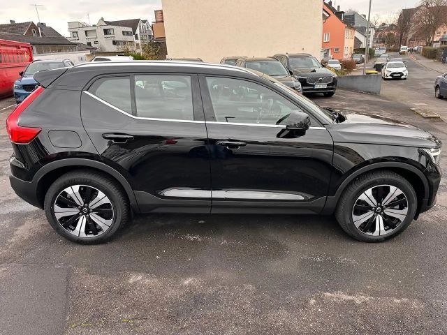 Volvo XC40 T4