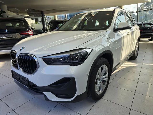 BMW X1 25e Hybrid Allrad A. Komfortzugang/Navigation/LED
